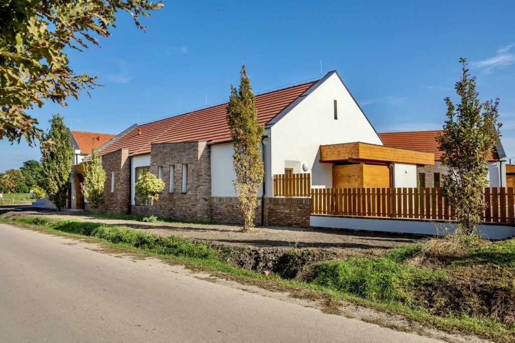 2. kép – A 668 m²-es gárdonyi bölcsőde elkészült épülete.